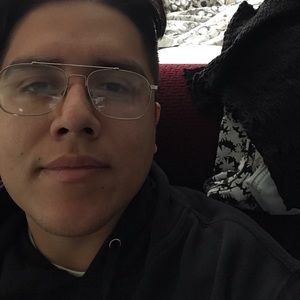 Meet your Posher, Uriel